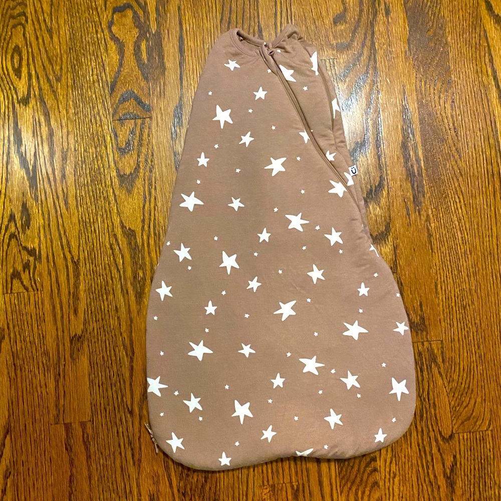 Gunamuna Swaddle Sleep Bag- Newborn-3 months - NEVER USED